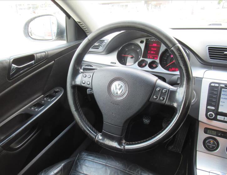 Volkswagen Passat 12