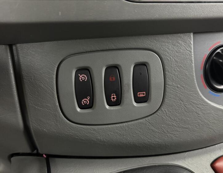 Opel Vivaro 16