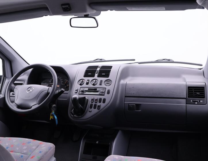 Mercedes-Benz Vito 77