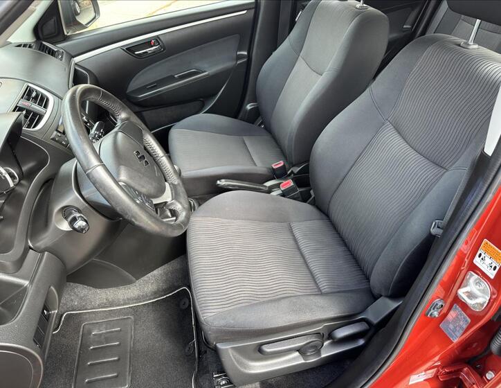 Suzuki Swift 12