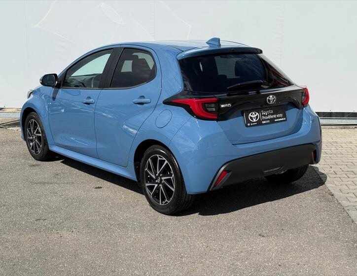 Toyota Yaris 4