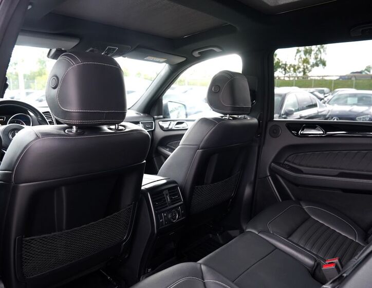 Mercedes-Benz GLS 18