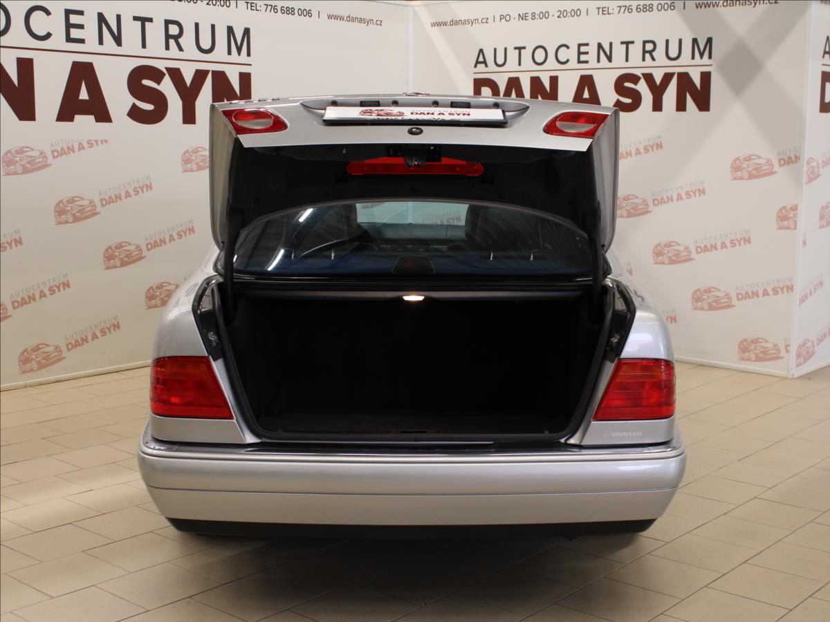 Mercedes-Benz Třídy E