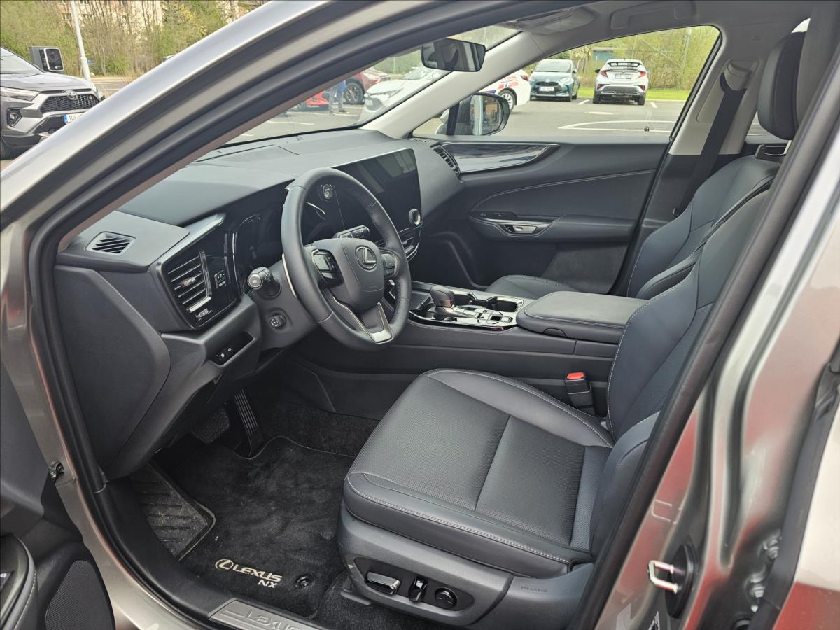 Lexus NX 450h plus