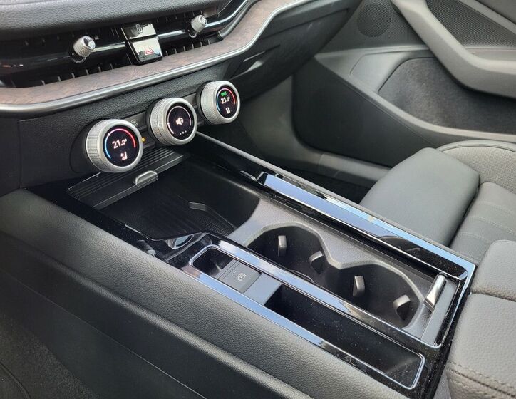Škoda Superb 25