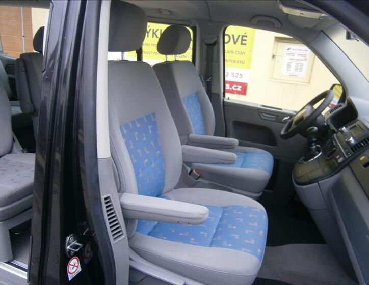 Volkswagen Multivan 8