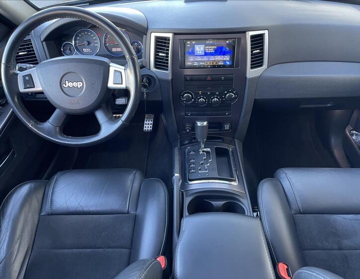 Jeep Grand Cherokee 10