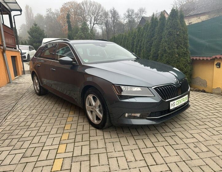 Škoda Superb 1