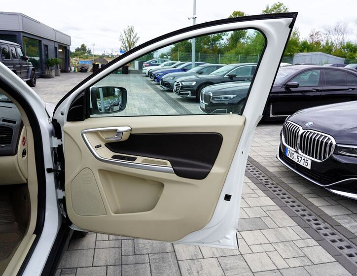 Volvo XC60 24