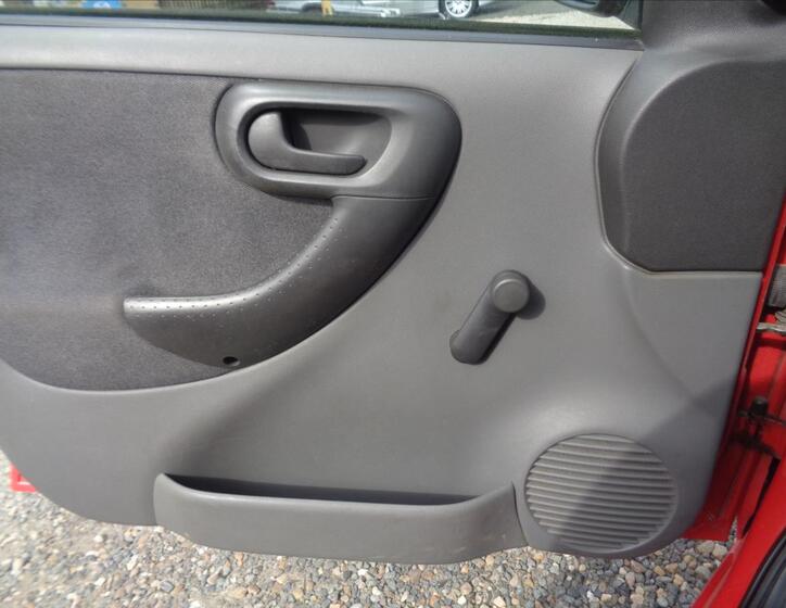 Opel Corsa 13