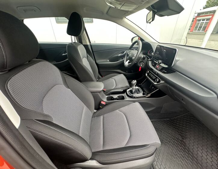 Hyundai i30 18