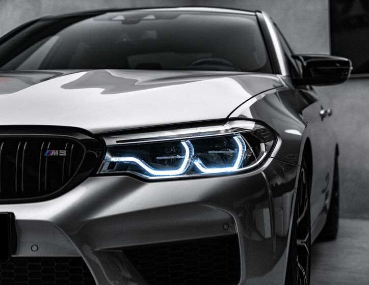BMW M5 8