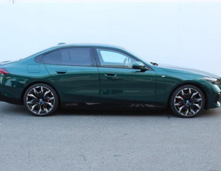 BMW i5 3