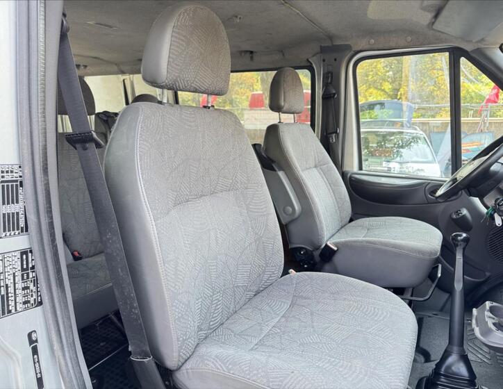 Ford Transit 13
