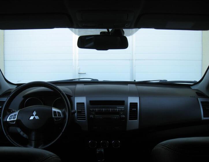 Mitsubishi Outlander 29