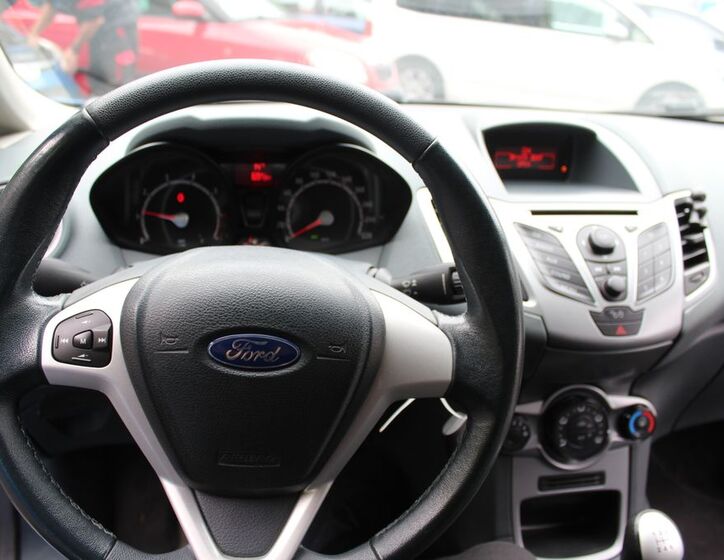 Ford Fiesta 18