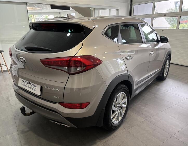 Hyundai Tucson 5