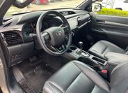 Toyota Hilux 15