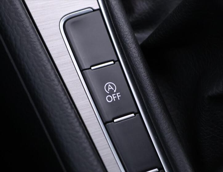 Volkswagen Golf 23