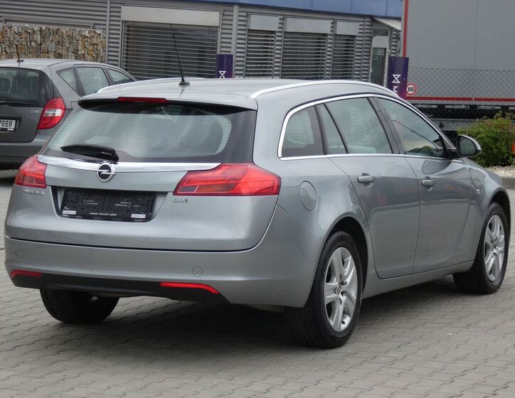 Opel Insignia 11