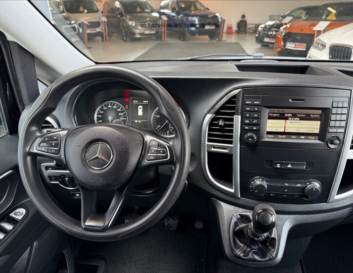 Mercedes-Benz Vito 14