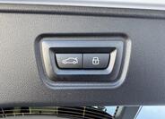 BMW i5 17