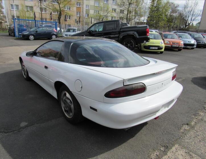 Chevrolet Camaro 4