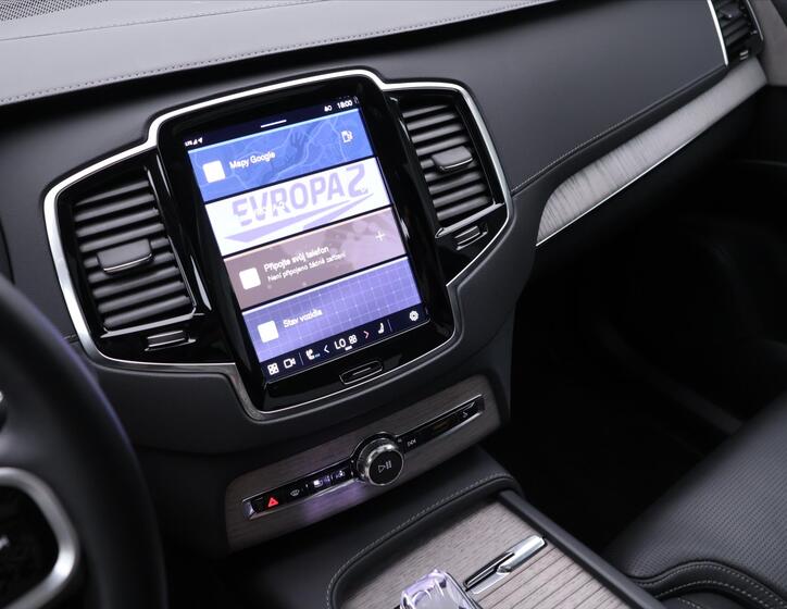 Volvo XC90 64