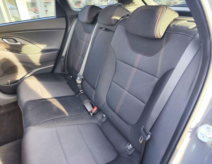 Hyundai i30 12