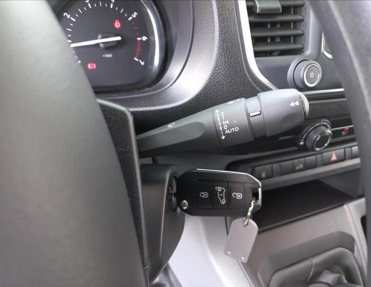 Toyota ProAce 17