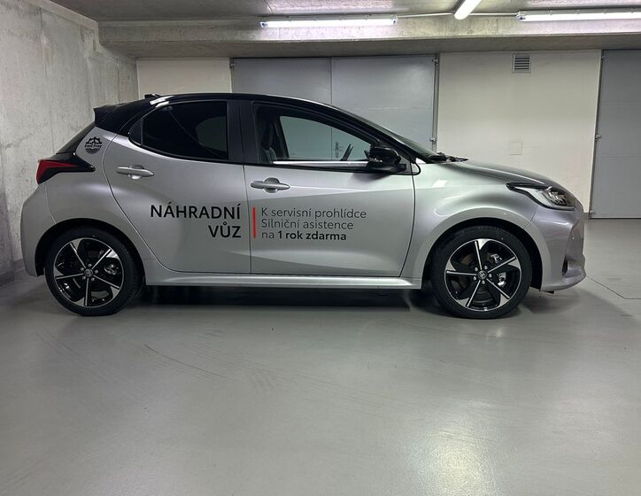 Toyota Yaris 4