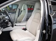 Porsche Panamera 7