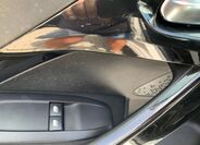 Peugeot 208 7