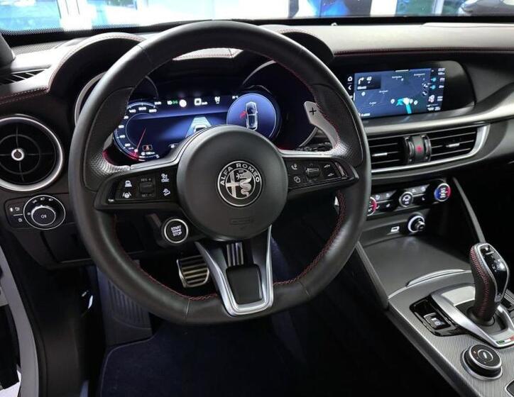 Alfa Romeo Stelvio 20