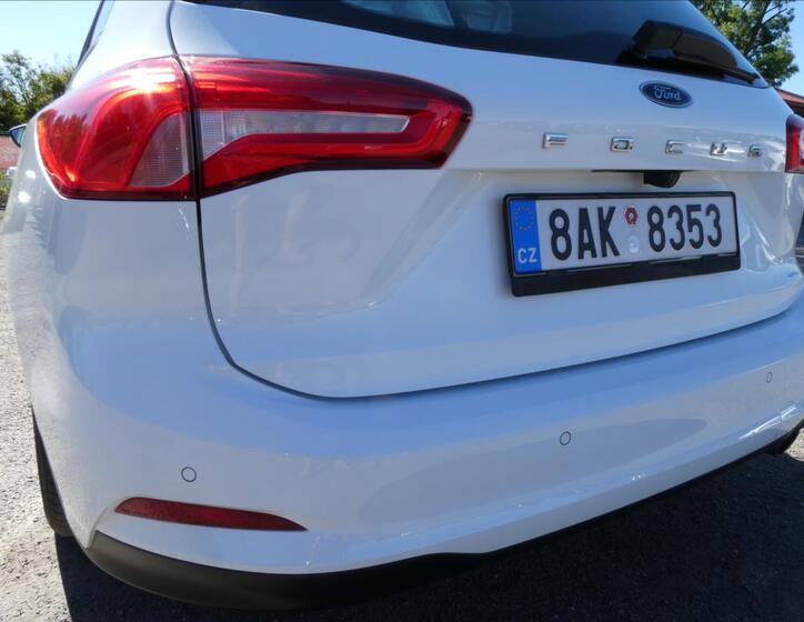 Ford Focus 8