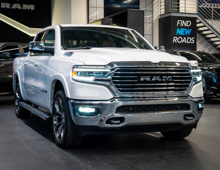 Dodge RAM 8