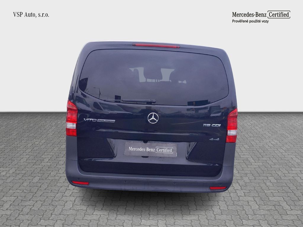 Mercedes-Benz Vito 4