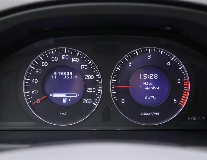 Volvo V70 20