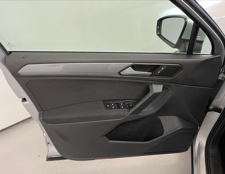 Volkswagen Tiguan 26