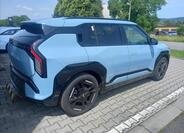 KIA EV3 5