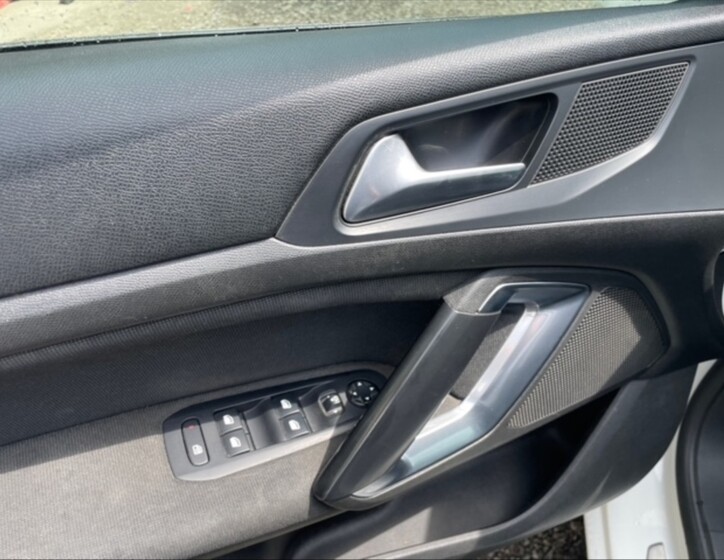Peugeot 308 11