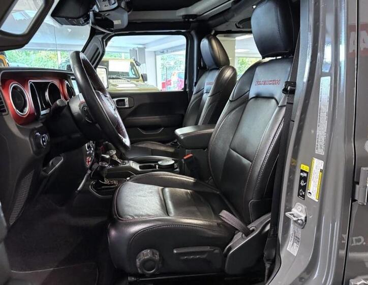 Jeep Wrangler 7