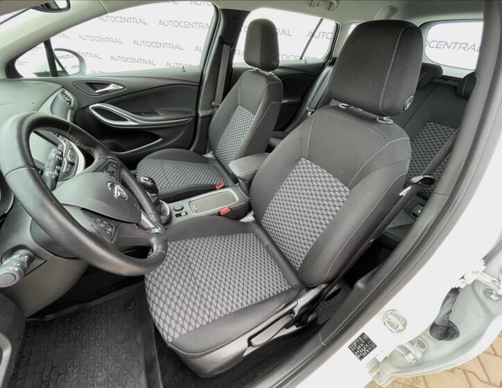 Opel Astra 7
