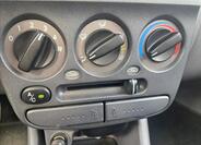 Hyundai Accent 18