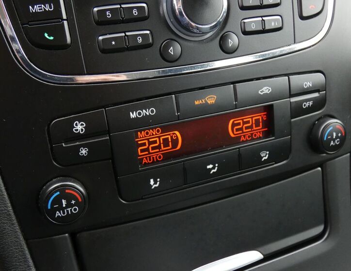 Ford Galaxy 37