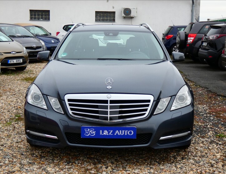 Mercedes-Benz Třídy E 2