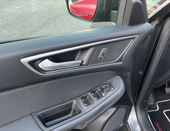 Ford Galaxy 42