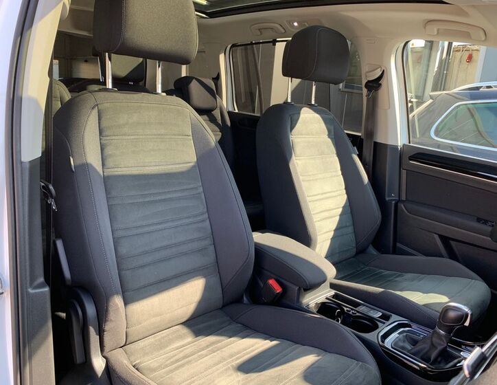 Volkswagen Touran 22