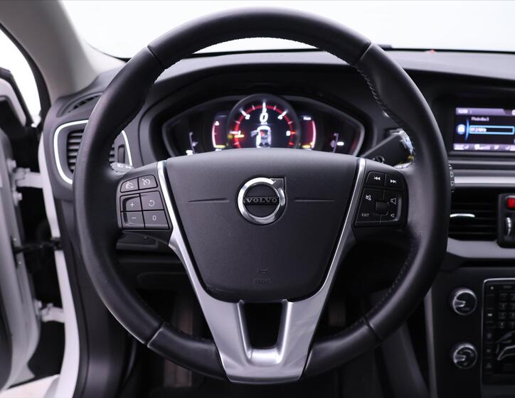 Volvo V40 17
