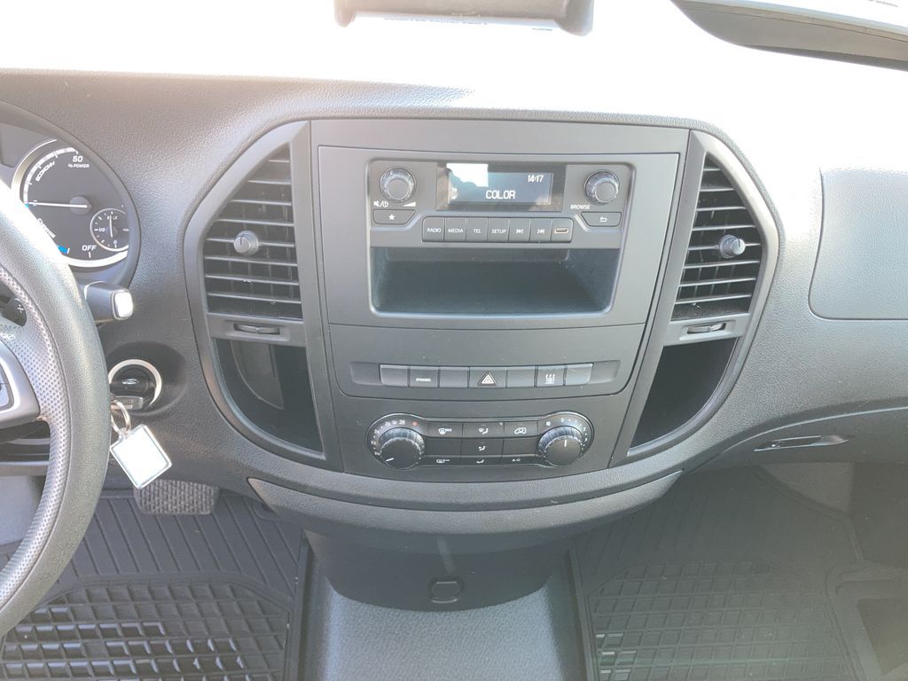 Mercedes-Benz Vito 19